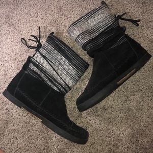 TOMs moccasin boot